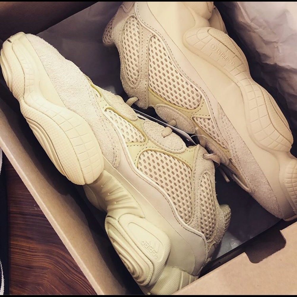 Yeezy supermoon yellow size 12
